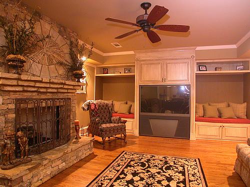 terracelevelfamilyroom_500.jpg